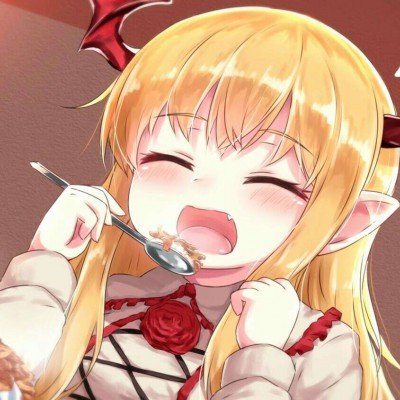 男子买东西故意贴女店主还不承认
